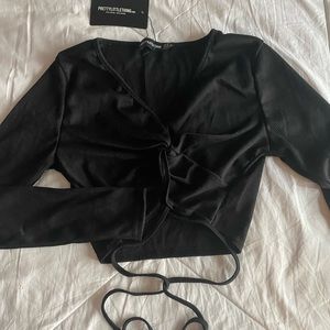 trendy black long sleeve crop top